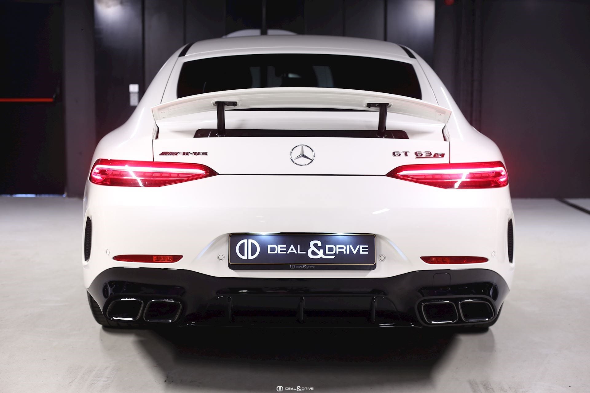 AMG GT 4 PORTES 4.0 V8 63 S 4MATIC+ (639 CH) - DIAMOND WHITE METALLIC DESIGNO — photo 4/15