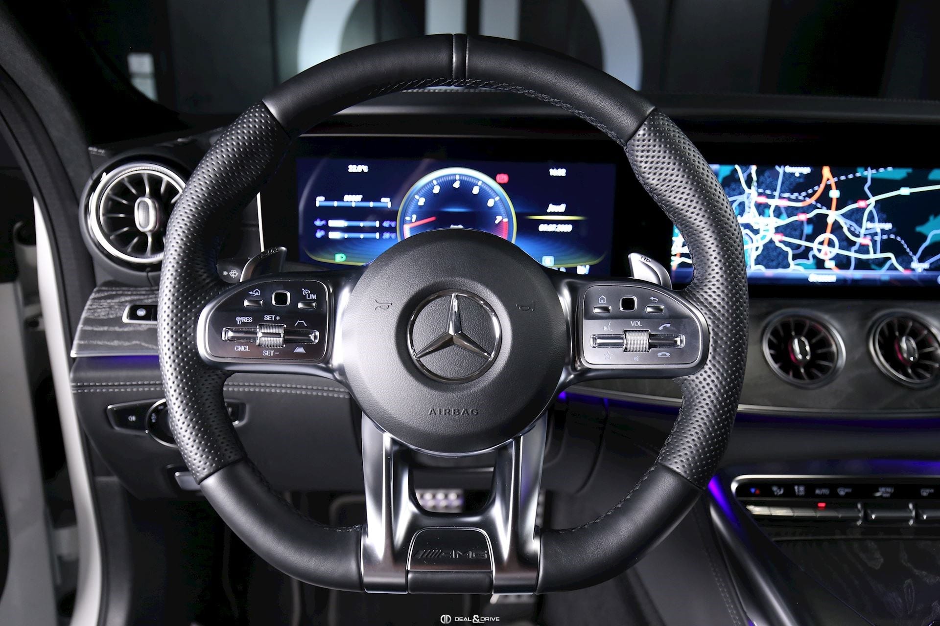 AMG GT 4 PORTES 4.0 V8 63 S 4MATIC+ (639 CH) - DIAMOND WHITE METALLIC DESIGNO — photo 12/15