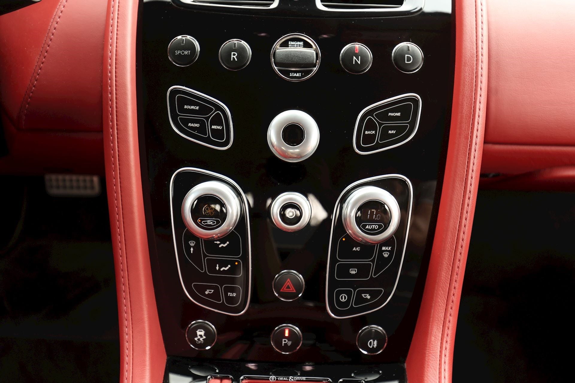 V8 VANTAGE S COUPE 4.7 436 SPORTSHIFT II – STRATUS WHITE METALLIC — photo 14/15