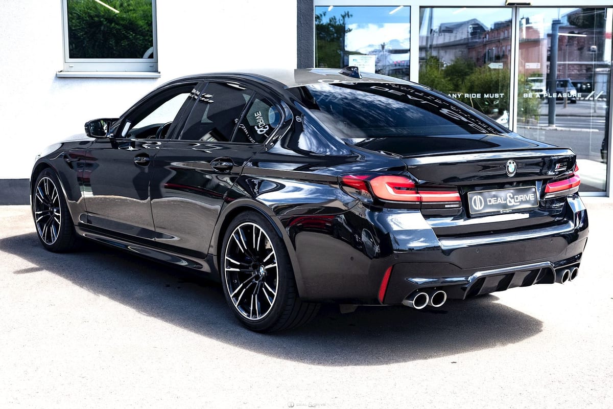 M5 LIMOUSINE (F90) M XDRIVE - BLACK SAPPHIRE – BMW WARRANTY 10/2027 — photo 3/15