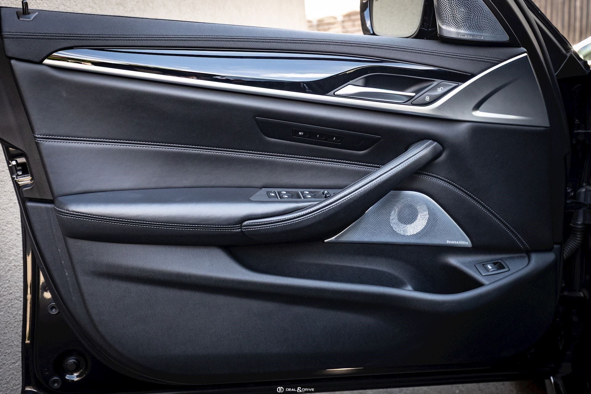 M5 LIMOUSINE (F90) M XDRIVE - BLACK SAPPHIRE – BMW WARRANTY 10/2027 — photo 9/15