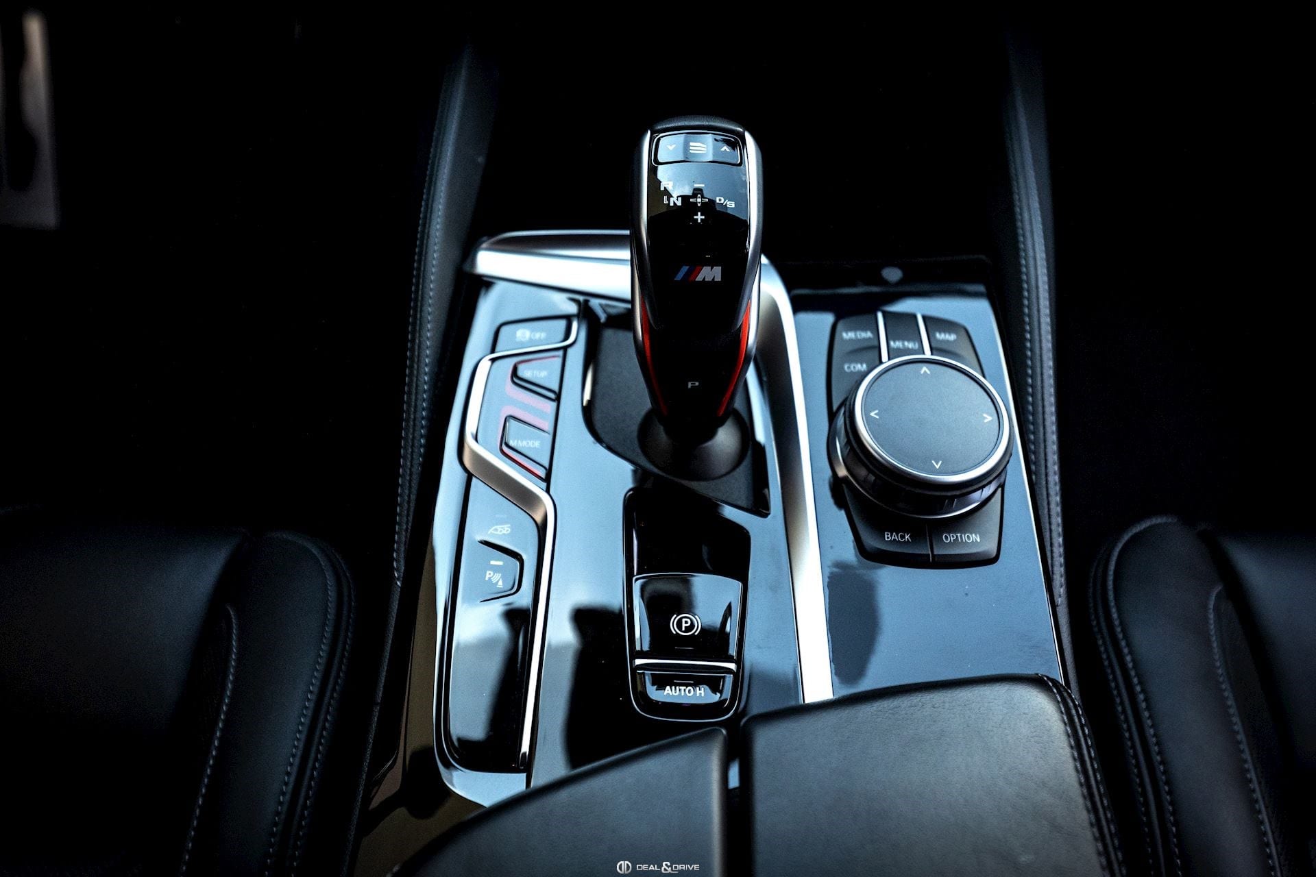 M5 LIMOUSINE (F90) M XDRIVE - BLACK SAPPHIRE – BMW WARRANTY 10/2027 — photo 13/15