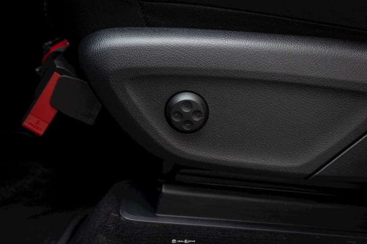 GLE 400 e 4MATIC AMG Line (381 CH) – PACK NIGHT — photo 12/15