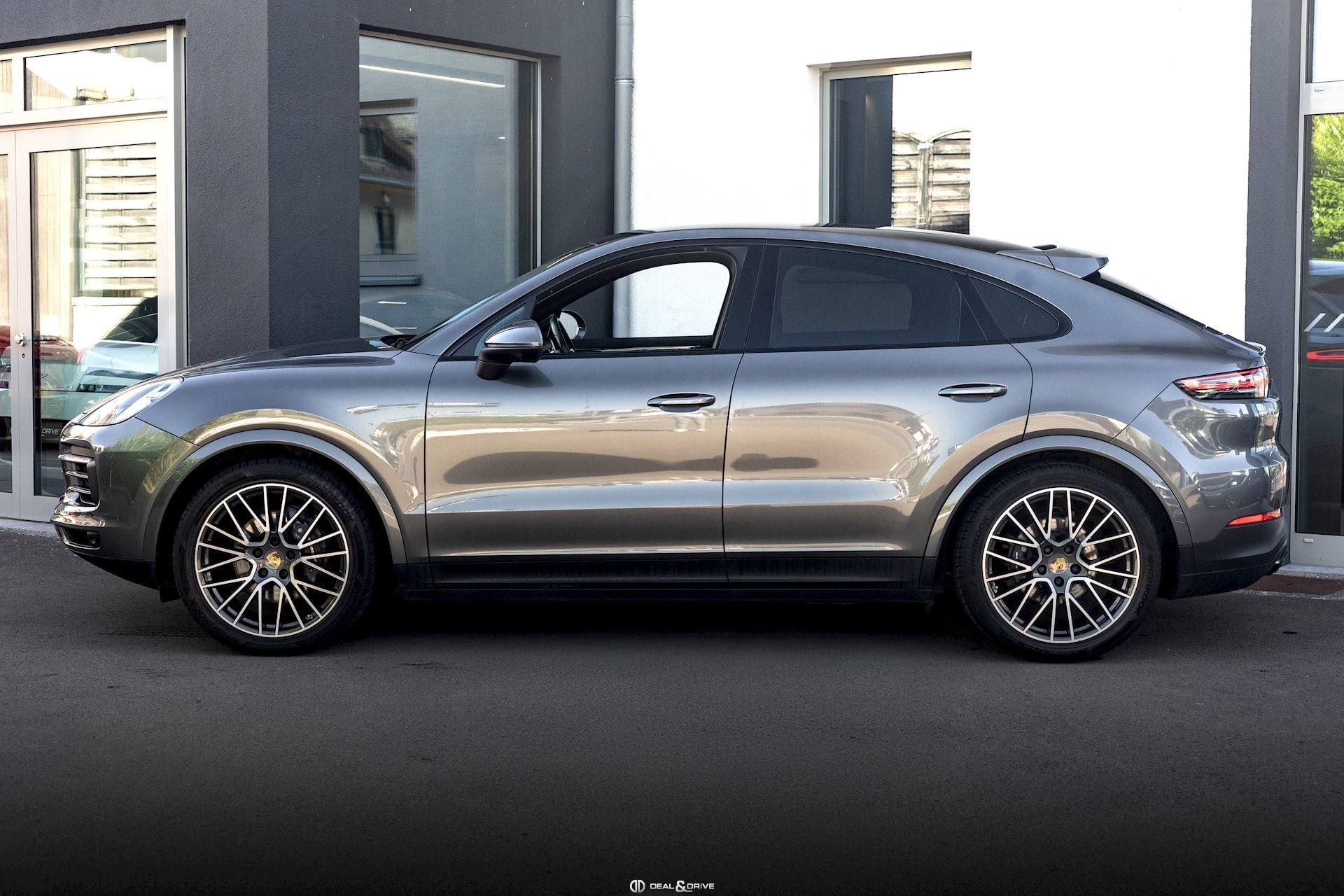 CAYENNE COUPE 3.0 TIPTRONIC - QUARZITGRAU METALLIC — photo 2/15