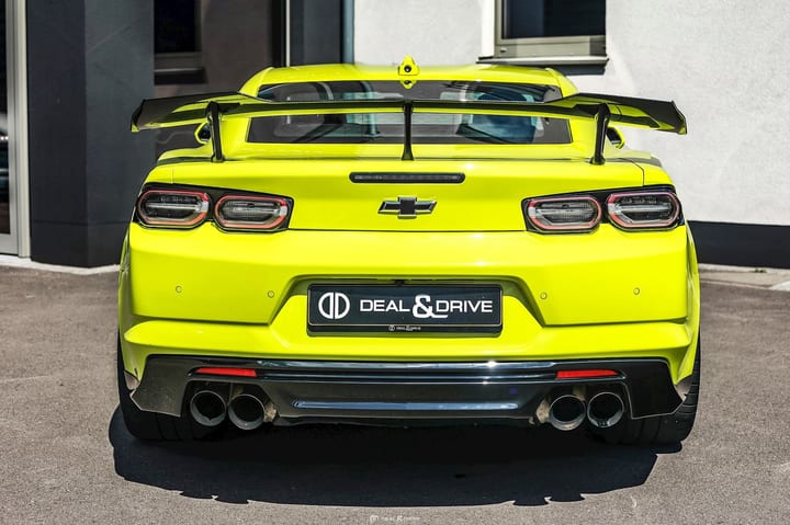CAMARO ZL1 6.2 V8 RWD - MANUAL 6 – SHOCK YELLOW — photo 4/15