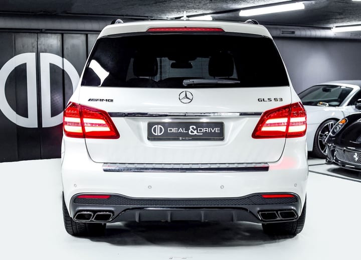 GLS 63 AMG V8 5.5 4MATIC 7 PLACES - DIAMOND WHITE METALLIC DESIGNO — photo 4/15