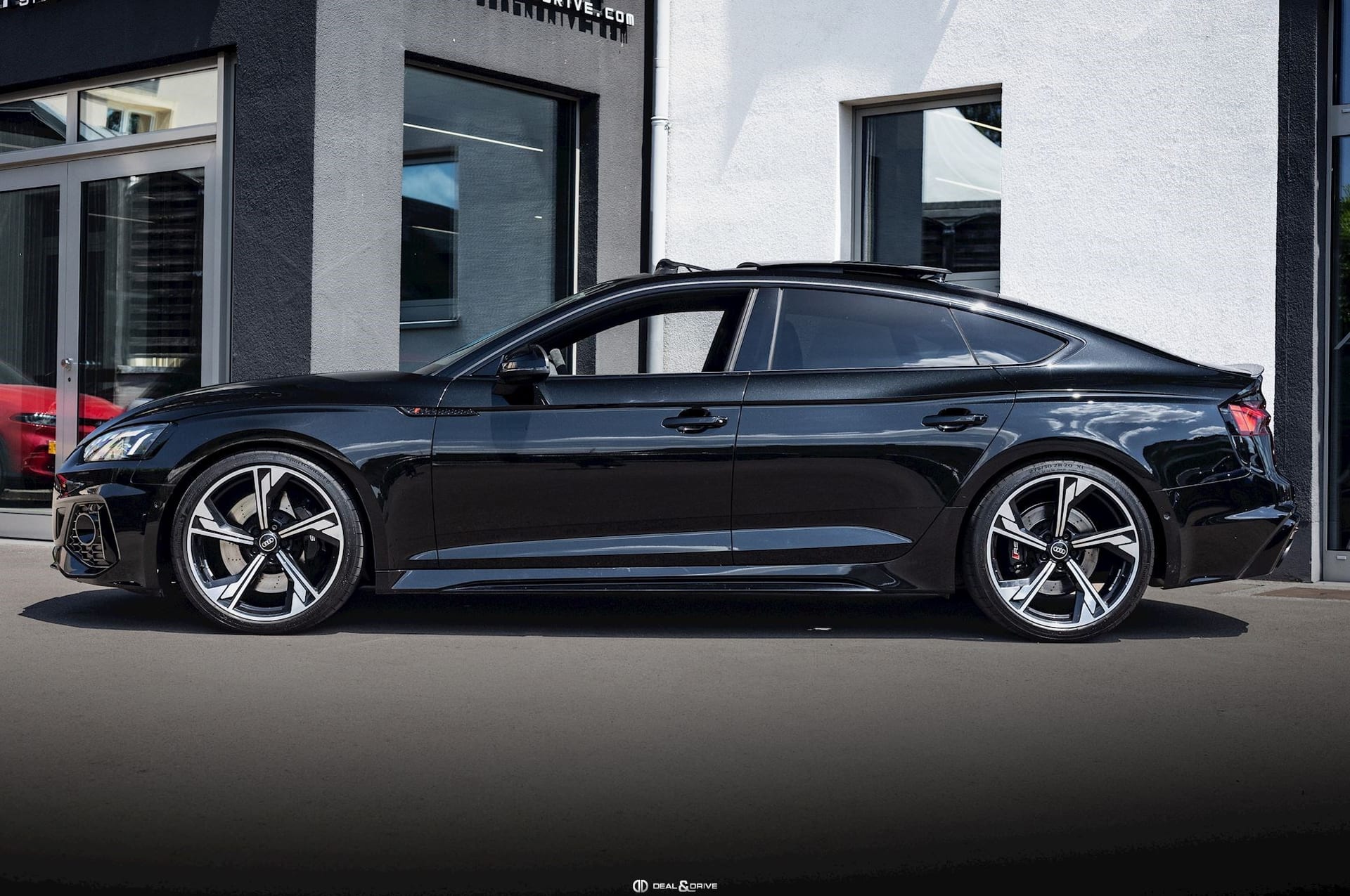 RS 5 SPORTBACK 2.9 TFSI QUATTRO TIPTRONIC – PACK DESIGN BLACK PLUS - MYTHOS BLACK METALLIC — photo 2/15
