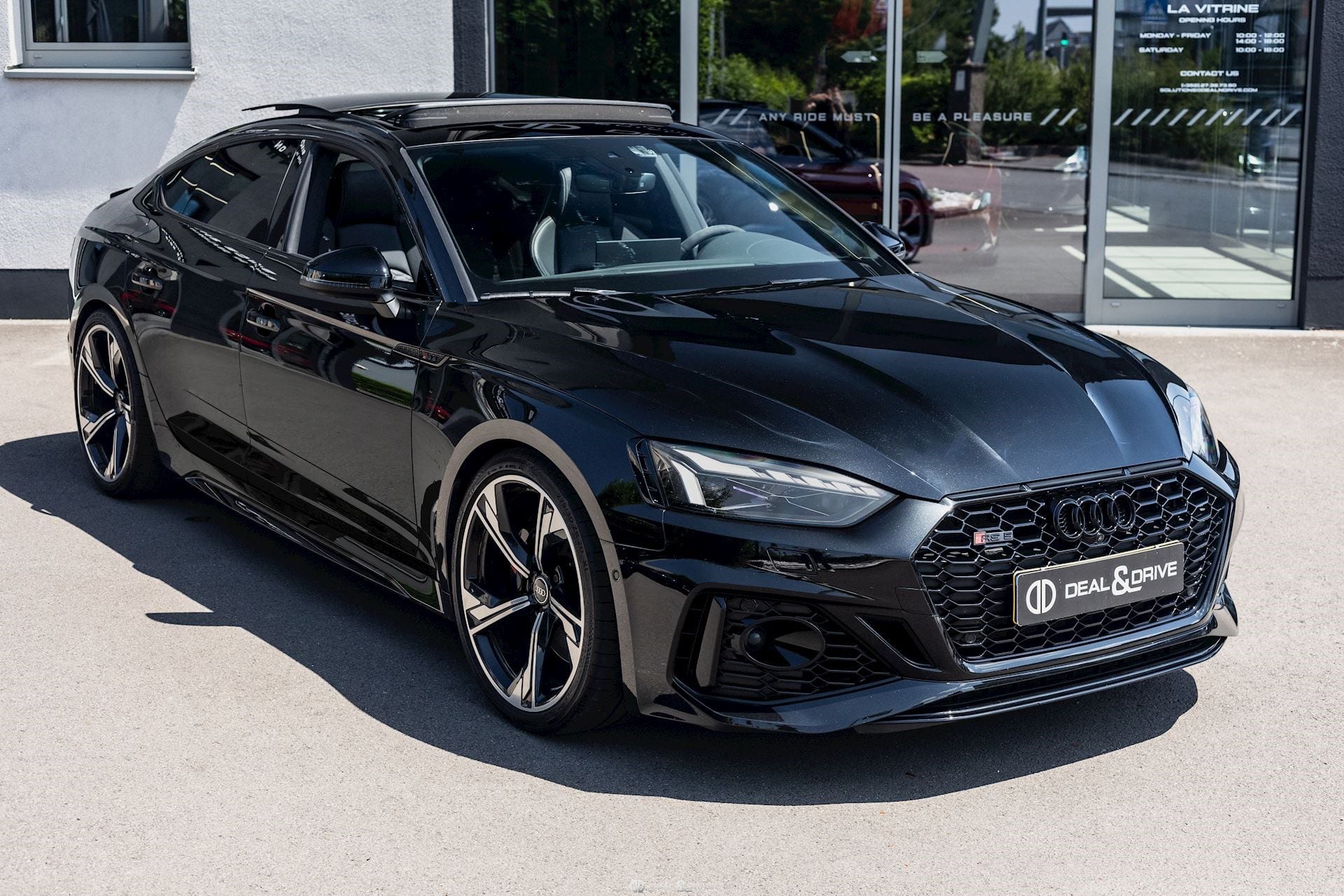 RS 5 SPORTBACK 2.9 TFSI QUATTRO TIPTRONIC – PACK DESIGN BLACK PLUS - MYTHOS BLACK METALLIC — photo 6/15