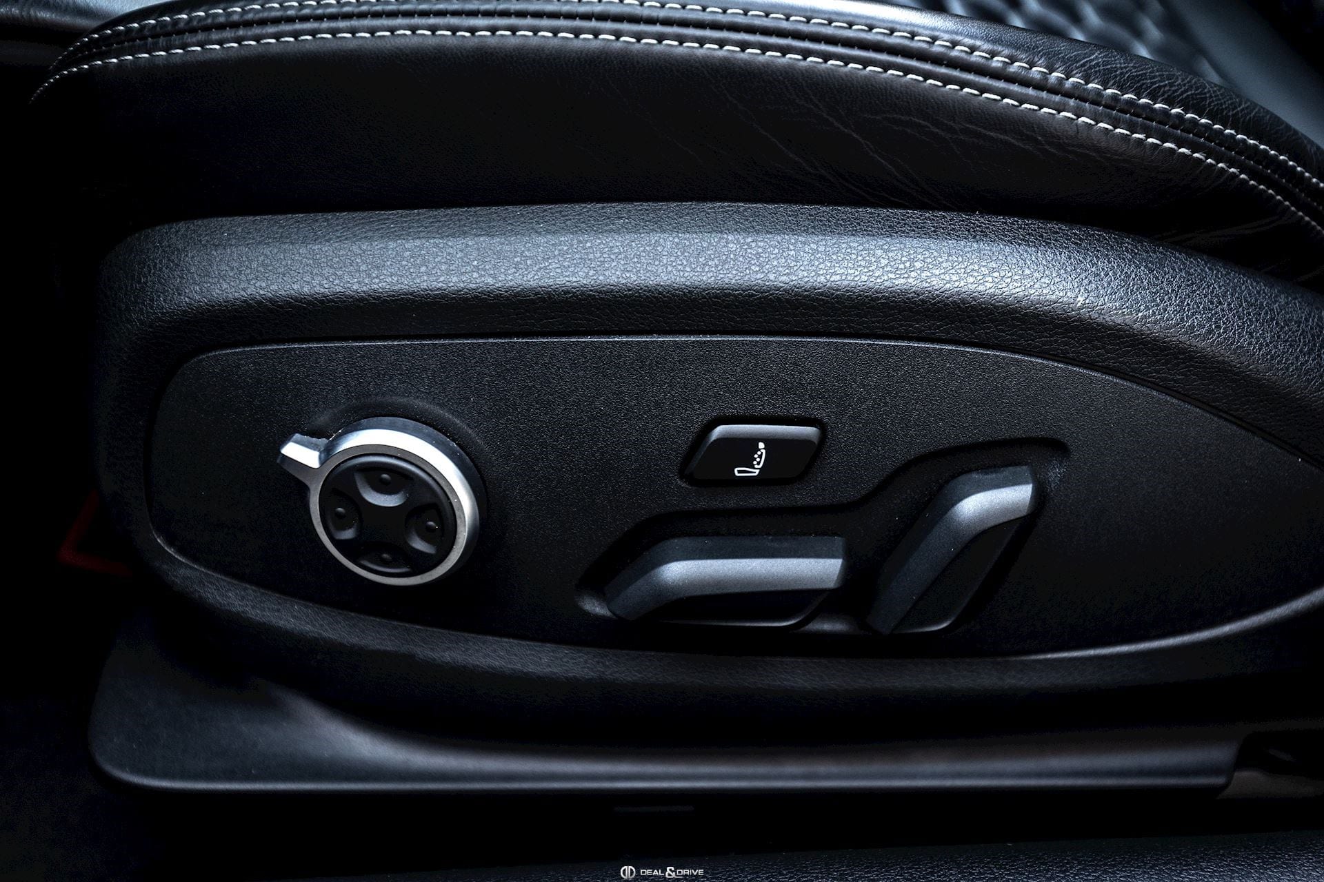 RS 5 SPORTBACK 2.9 TFSI QUATTRO TIPTRONIC – PACK DESIGN BLACK PLUS - MYTHOS BLACK METALLIC — photo 12/15