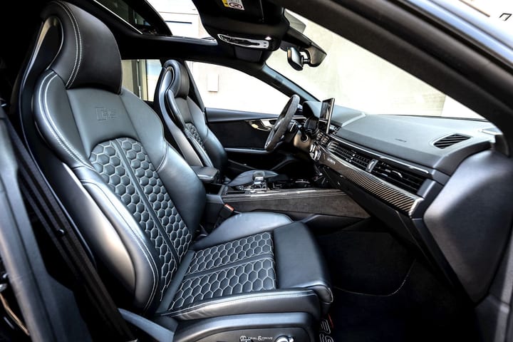 RS 5 SPORTBACK 2.9 TFSI QUATTRO TIPTRONIC – PACK DESIGN BLACK PLUS - MYTHOS BLACK METALLIC — photo 15/15