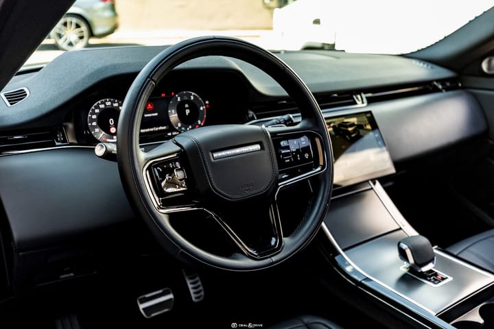 RANGE ROVER EVOQUE D200 MHEV HSE AWD - BLACK PACK — photo 10/15