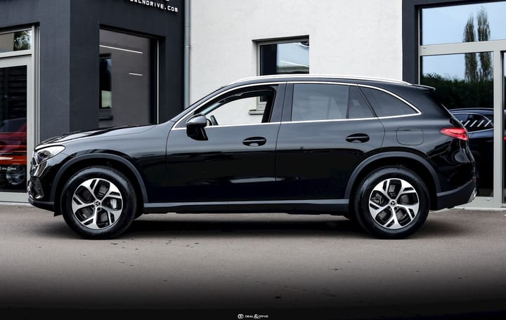 GLC 300 DE 4MATIC AVANTGARDE — photo 2/15