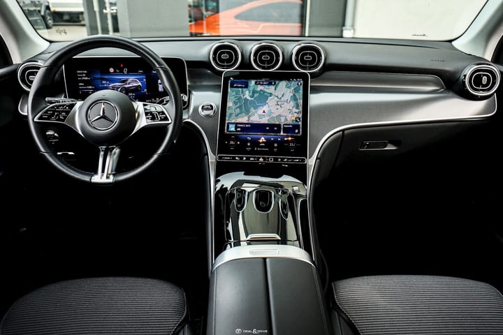 GLC 300 DE 4MATIC AVANTGARDE — photo 14/15