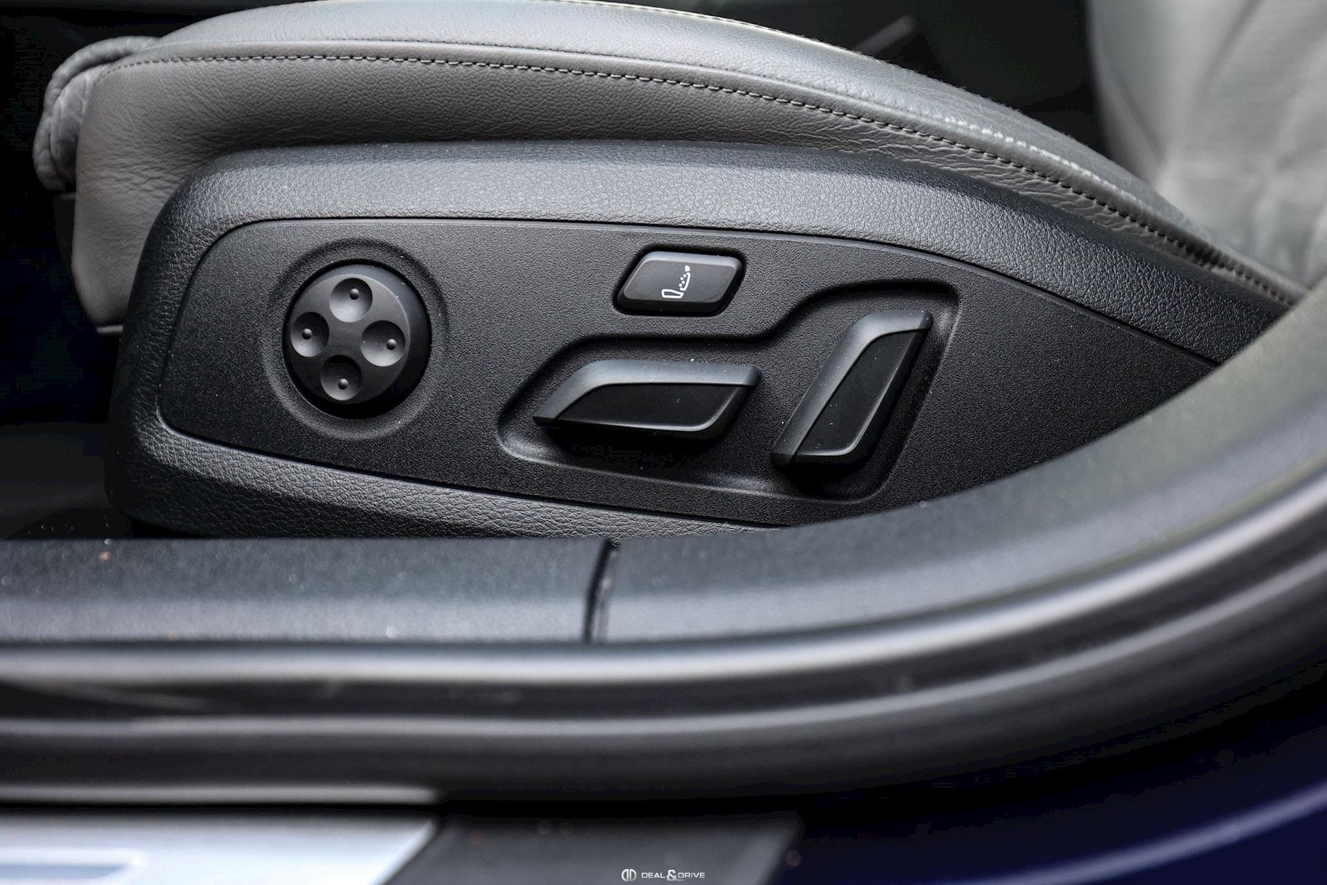 S4 AVANT 3.0 TDI QUATTRO TIPTRONIC – PACK BLACK - NAVARRE BLUE METALLIC — photo 12/15