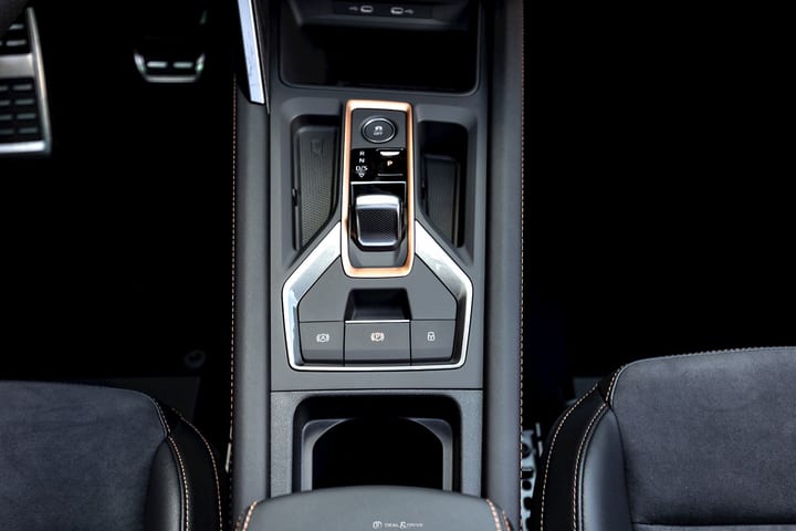 FORMENTOR VZ 2.0 TSI 333 DSG7 4DRIVE (FACELIFT) – PACK SKYLINE - MAGNETIC TECH — photo 13/15