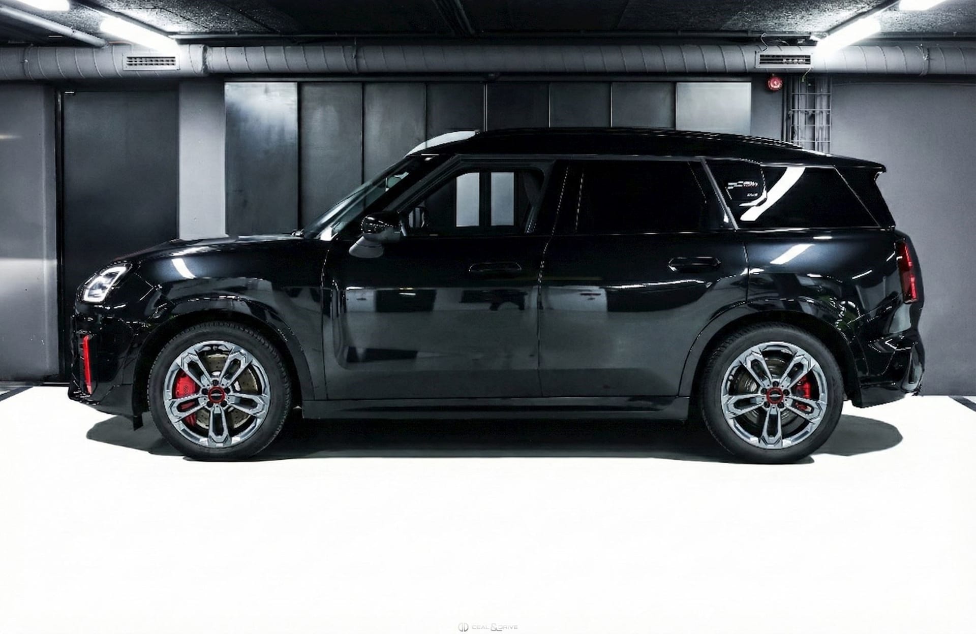 JOHN COOPER WORKS COUNTRYMAN ALL4 – PACK XL — photo 2/15
