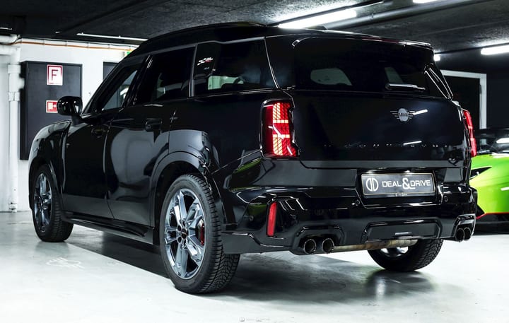JOHN COOPER WORKS COUNTRYMAN ALL4 – PACK XL — photo 3/15