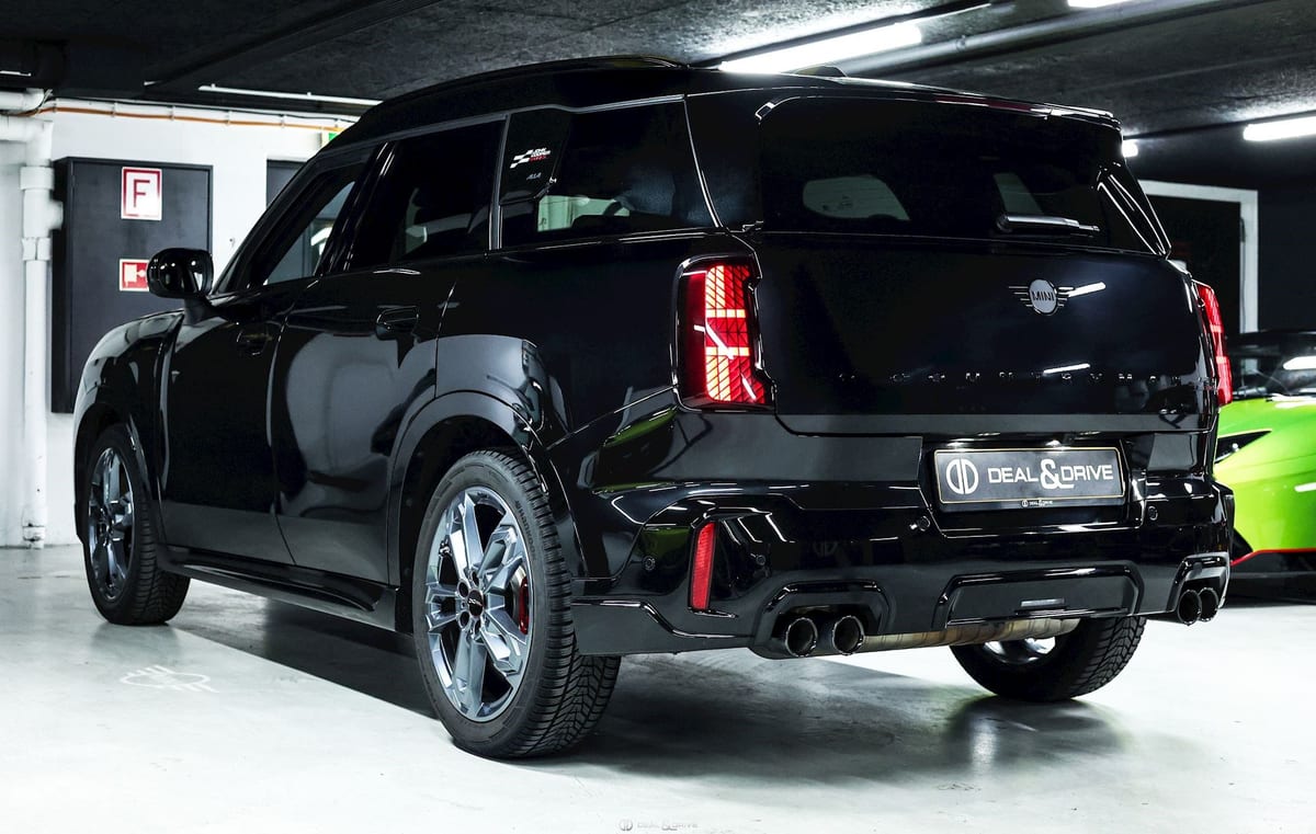 JOHN COOPER WORKS COUNTRYMAN ALL4 – PACK XL — photo 3/15