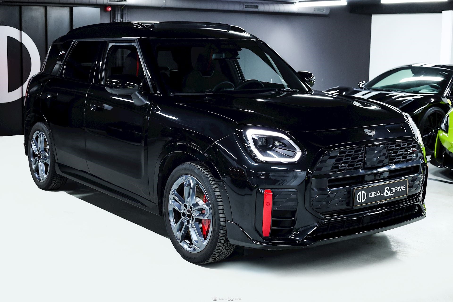 JOHN COOPER WORKS COUNTRYMAN ALL4 – PACK XL — photo 6/15
