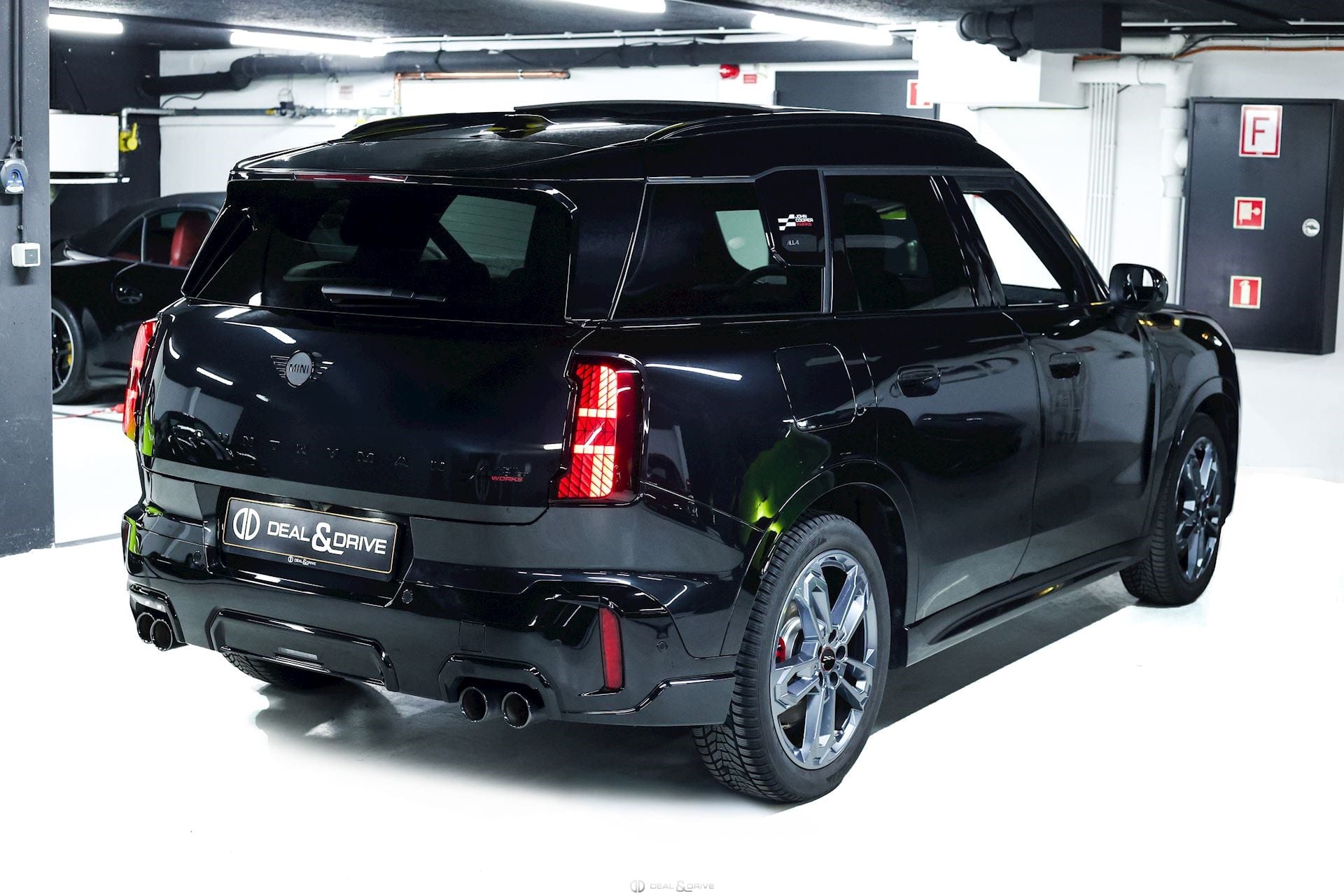JOHN COOPER WORKS COUNTRYMAN ALL4 – PACK XL — photo 7/15