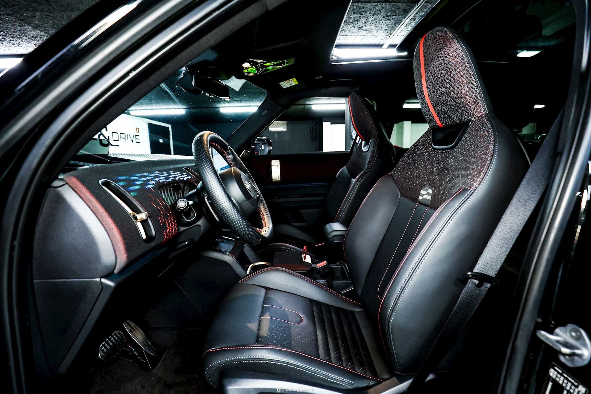 JOHN COOPER WORKS COUNTRYMAN ALL4 – PACK XL — photo 10/15