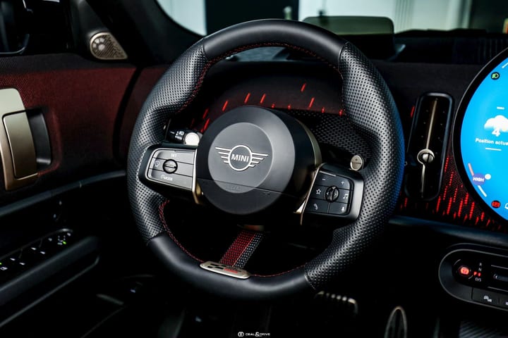 JOHN COOPER WORKS COUNTRYMAN ALL4 – PACK XL — photo 13/15