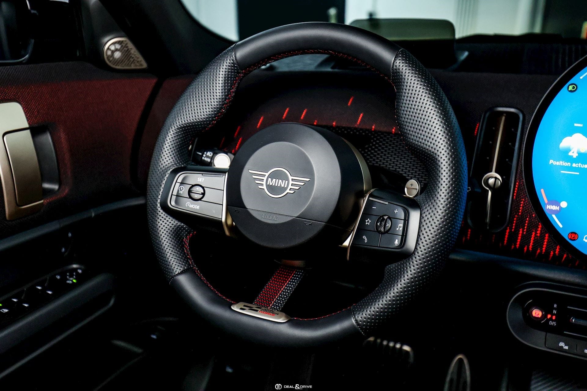 JOHN COOPER WORKS COUNTRYMAN ALL4 – PACK XL — photo 13/15