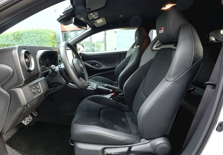 YARIS GR-FOUR 1.6 TURBO AUTO - PACK TRACK - FACELIFT — photo 10/15