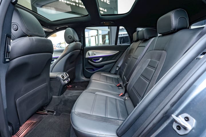 E 53 AMG T-MODELL 4MATIC+ — photo 15/15