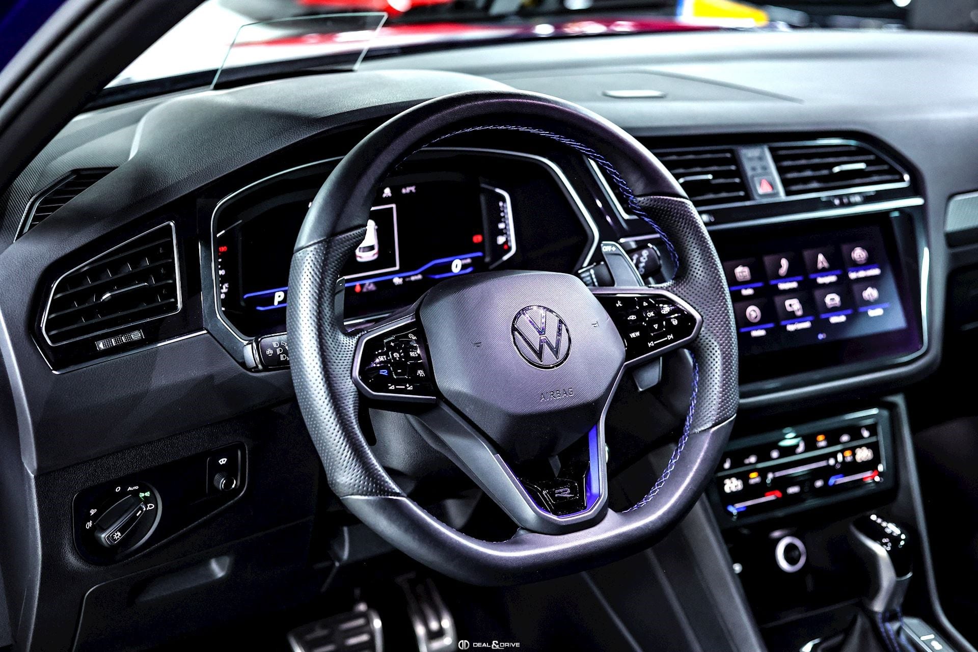 TIGUAN 2.0 TSI 320 R 4MOTION – LAPIZ BLUE — photo 11/15