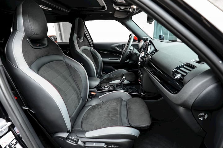 JOHN COOPER WORKS CLUBMAN ALL4 - MIDNIGHT BLACK II — photo 12/15