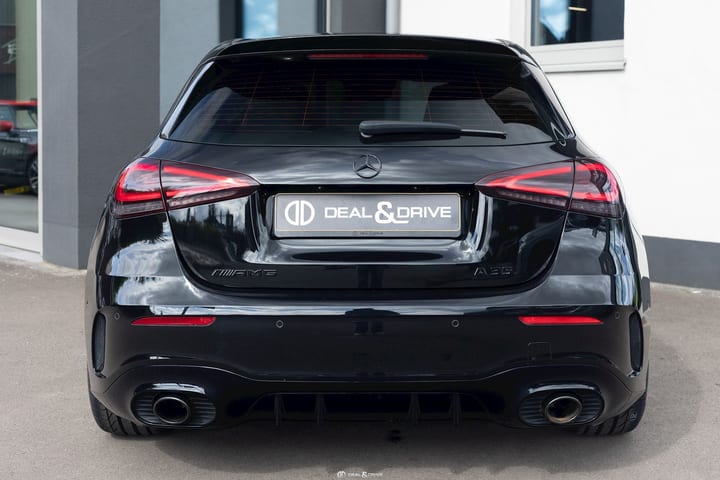 A 35 AMG 4MATIC+ - KOSMOS BLACK METALLIC — photo 4/15