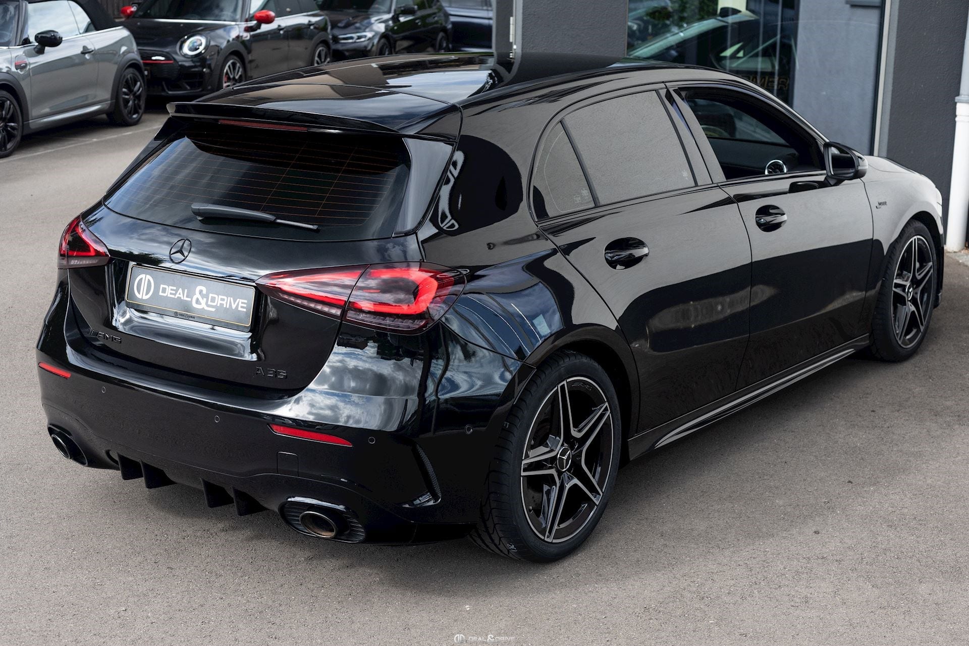 A 35 AMG 4MATIC+ - KOSMOS BLACK METALLIC — photo 7/15