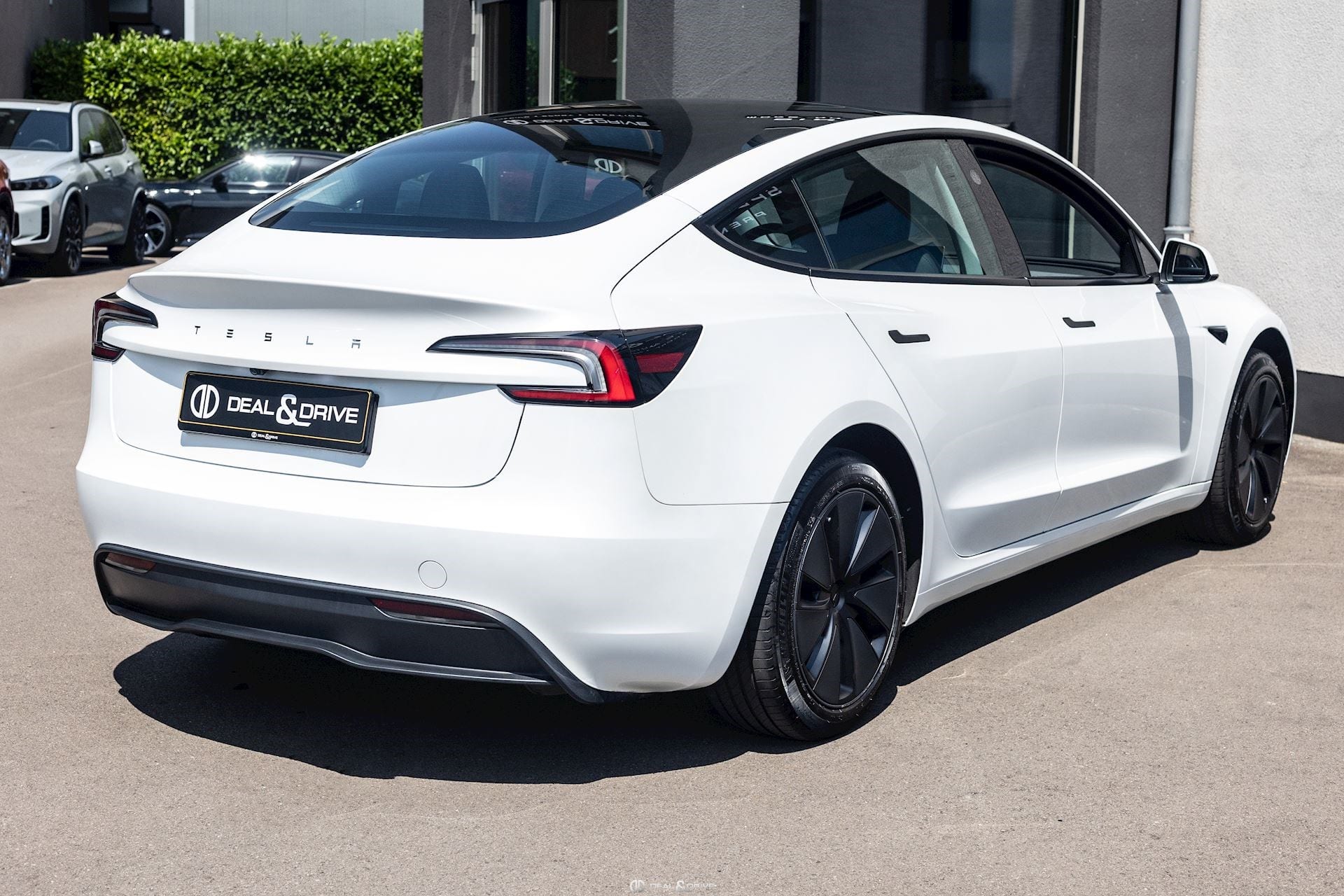 MODEL 3 HIGHLAND RWD - AUTOPILOT — photo 7/15