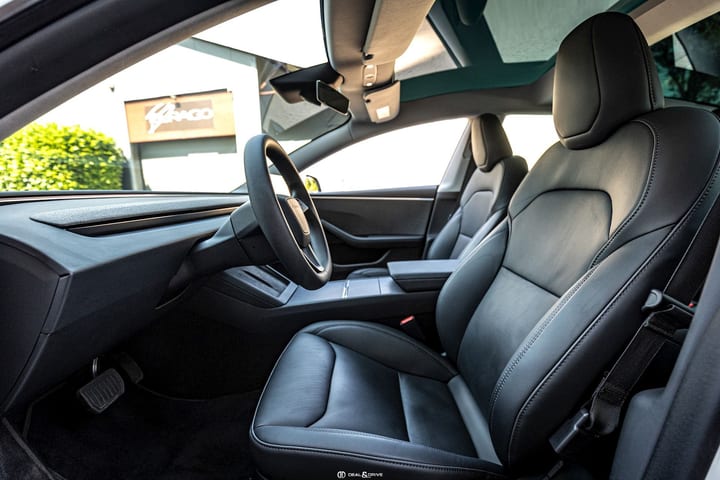 MODEL 3 HIGHLAND RWD - AUTOPILOT — photo 12/15