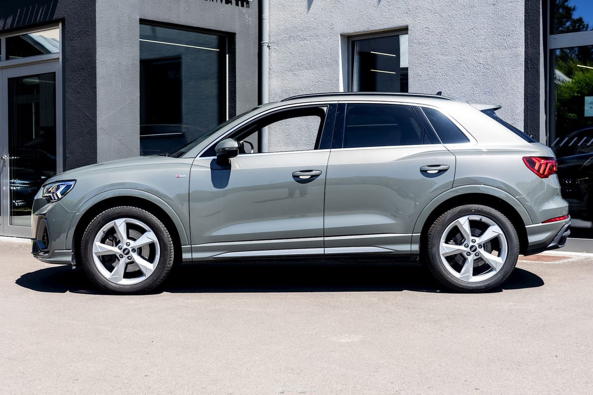 Q3 45 2.0 TFSI (245 CH) QUATTRO S-TRONIC S-LINE – CHRONOS GREY — photo 2/15