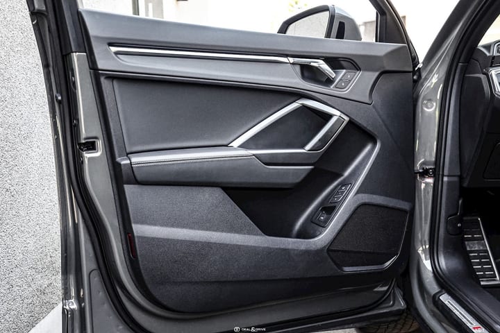 Q3 45 2.0 TFSI (245 CH) QUATTRO S-TRONIC S-LINE – CHRONOS GREY — photo 9/15