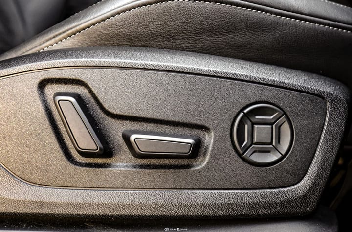 Q3 45 2.0 TFSI (245 CH) QUATTRO S-TRONIC S-LINE – CHRONOS GREY — photo 12/15
