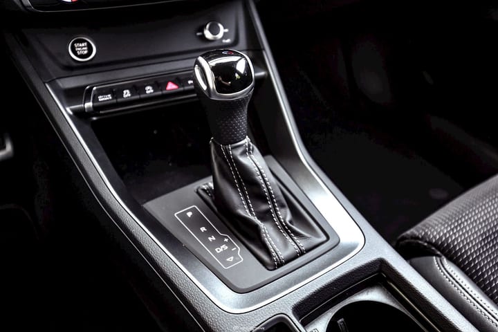 Q3 45 2.0 TFSI (245 CH) QUATTRO S-TRONIC S-LINE – CHRONOS GREY — photo 14/15