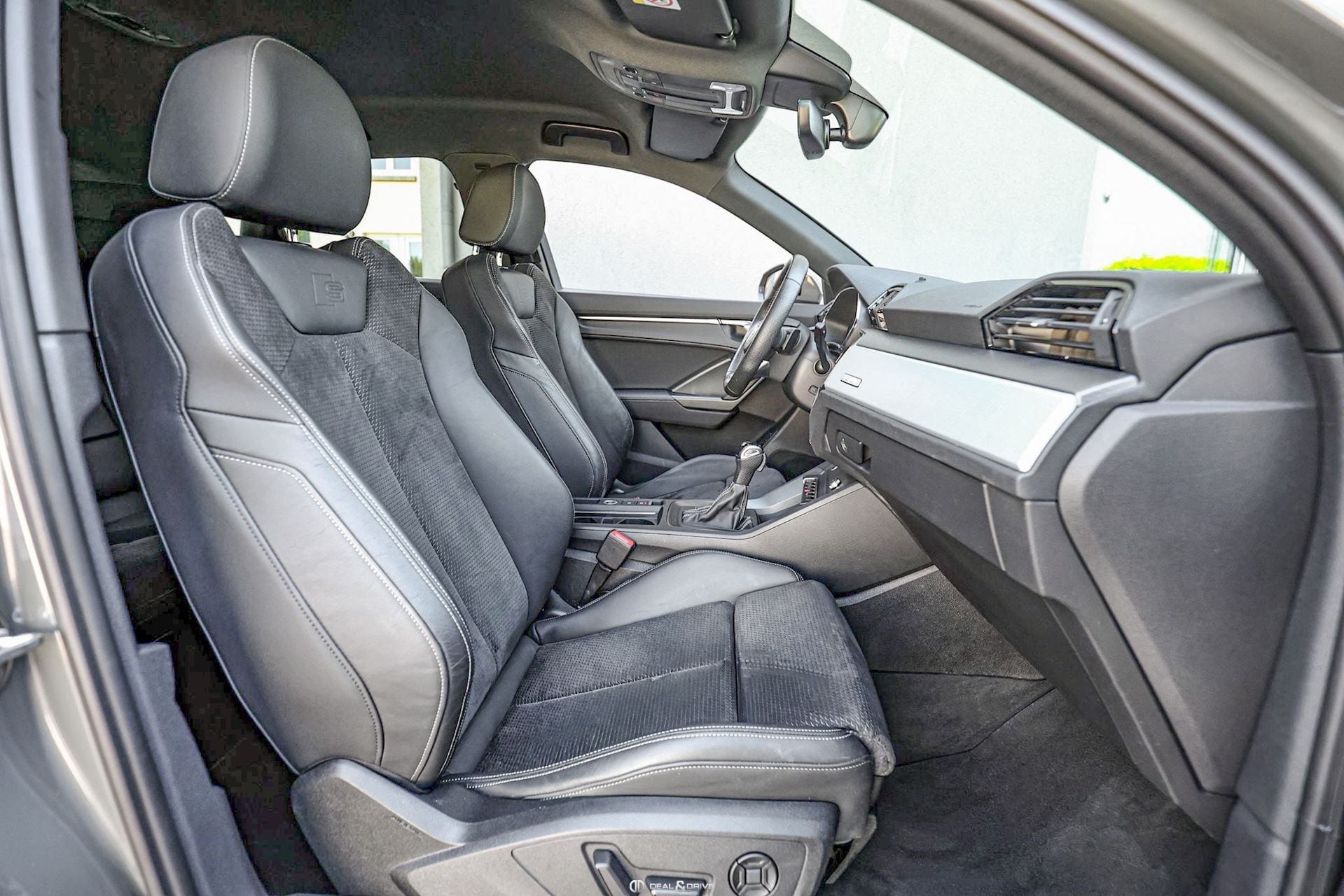 Q3 45 2.0 TFSI (245 CH) QUATTRO S-TRONIC S-LINE – CHRONOS GREY — photo 15/15