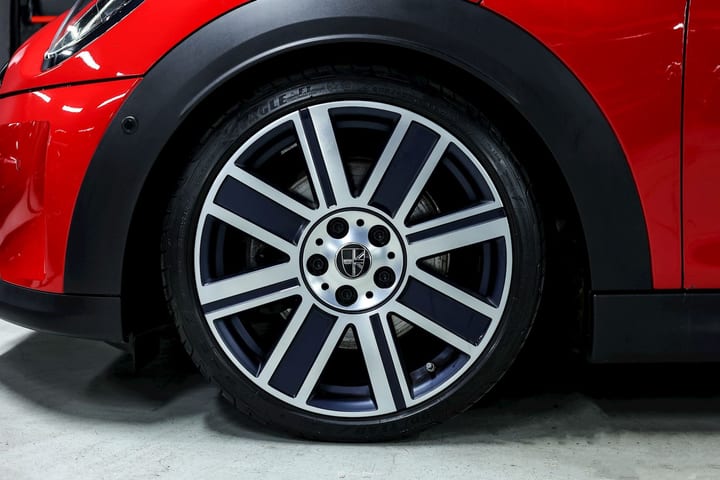 COOPER S 3 PORTES AUTO YOURS TRIM – CHILI RED — photo 9/15