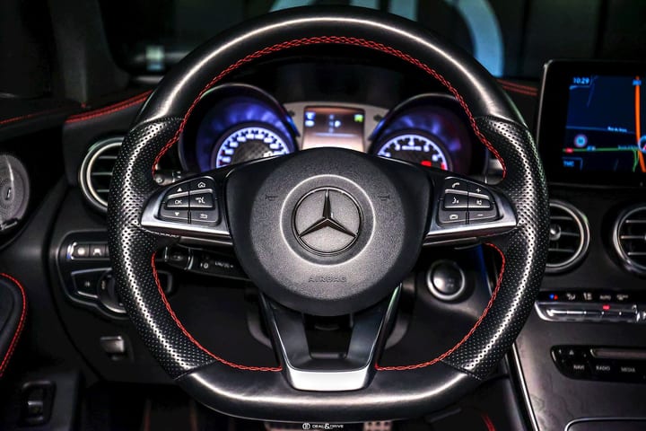 GLC 43 AMG 4MATIC BVM9 – CAVANSITBLAU METALLIC — photo 11/15