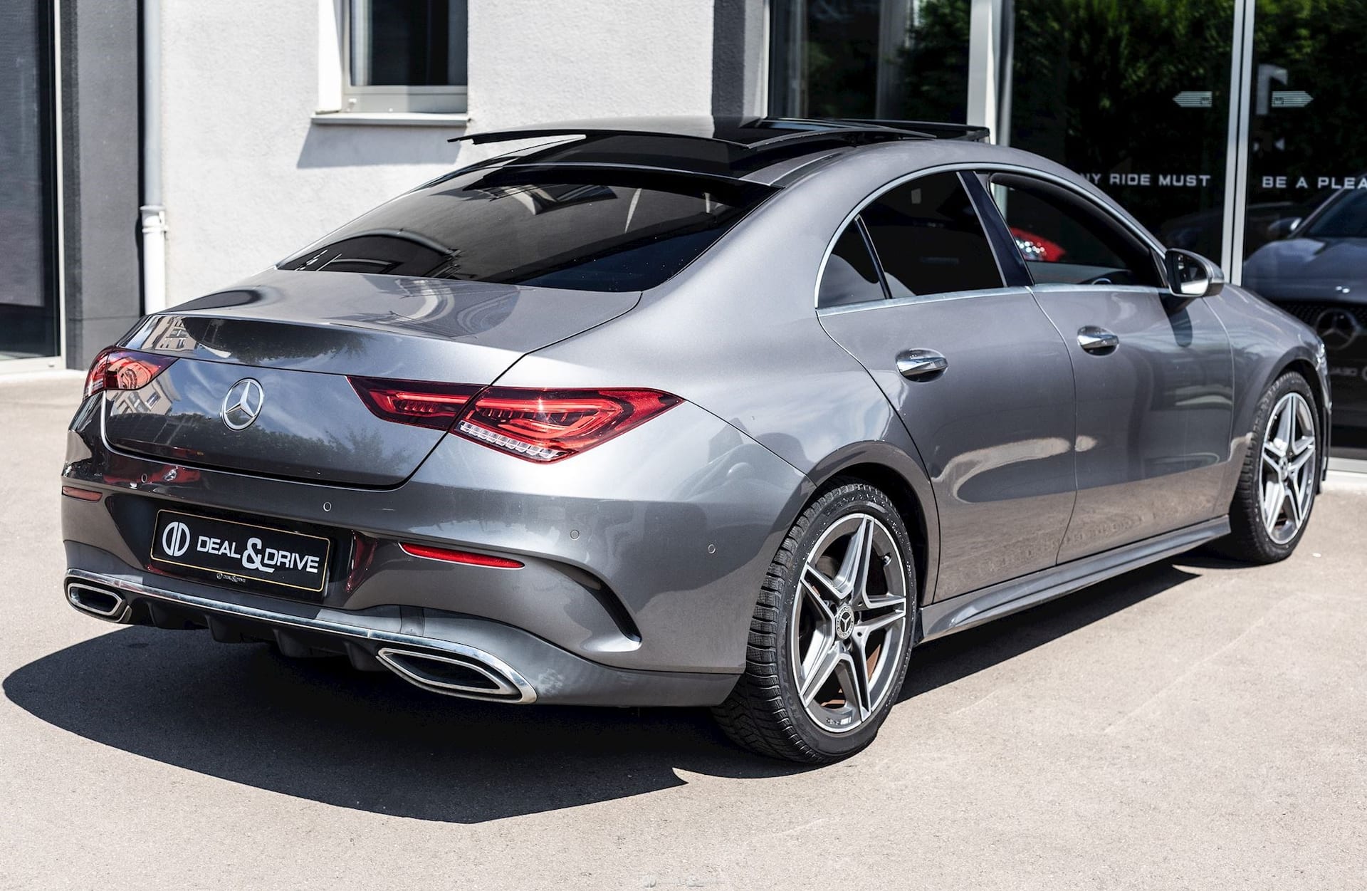 CLA 200 COUPE AMG-LINE – MOUNTAINGRAU METALLIC — photo 9/15