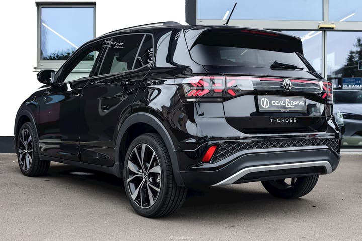 T-CROSS 1.5 TSI 150 DSG R-LINE — photo 3/15