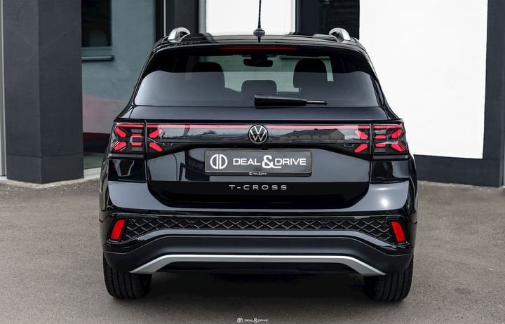 T-CROSS 1.5 TSI 150 DSG R-LINE — photo 4/15