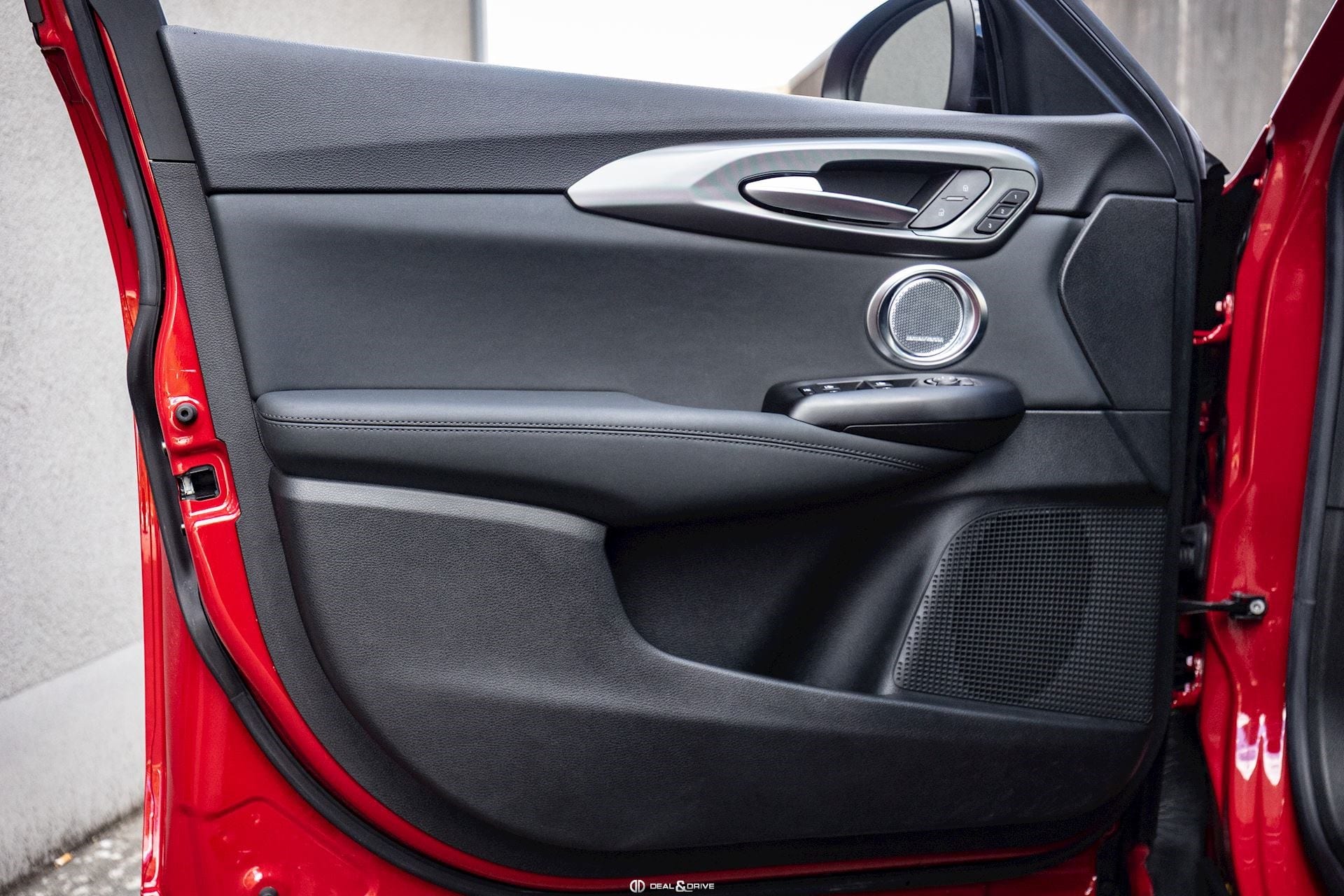 TONALE VELOCE 1.5 MILD-HYBRID TCT – ROSSO ALFA — photo 9/15