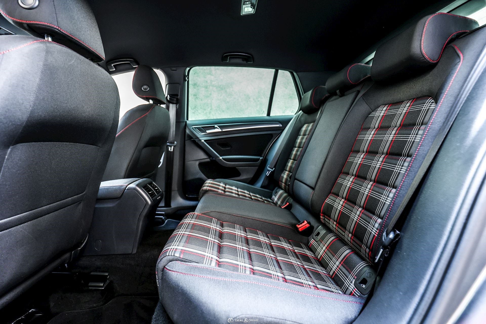 GOLF VII 2.0 TSI GTI PERFORMANCE DSG7 – PACK BUSINESS PREMIUM - INDIUMGRAU METALLIC — photo 12/15