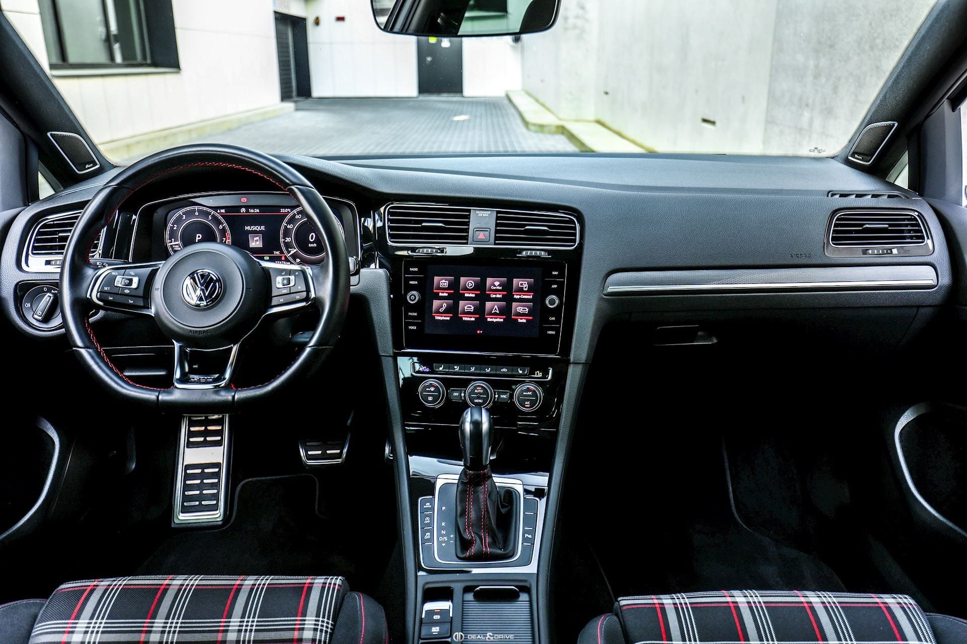 GOLF VII 2.0 TSI GTI PERFORMANCE DSG7 – PACK BUSINESS PREMIUM - INDIUMGRAU METALLIC — photo 13/15