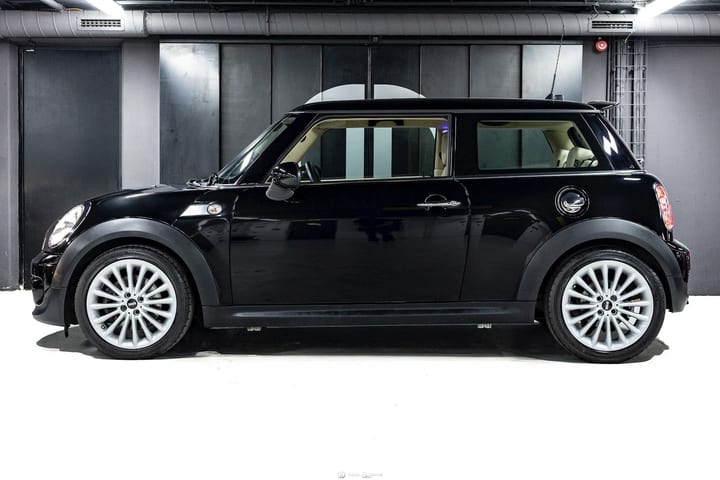 COOPER S (R56) 3 PORTES AUTO GOODWOOD EDITION - 1 OF 1000 - BLACK DIAMOND METALLIC – IMMAT. FR — photo 2/15